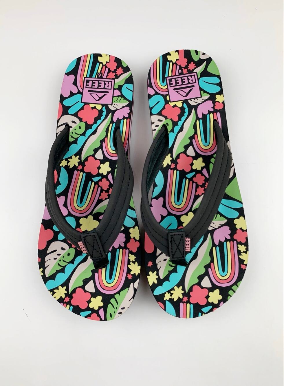 Reef Kids Ahi Flip Flops Tropical Rainbow Sandals Colorful Girls Youth Size 6